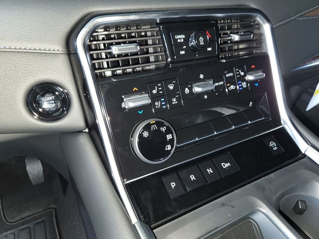 New 2026 Aspen White TriCoat Nissan Platinum image 21