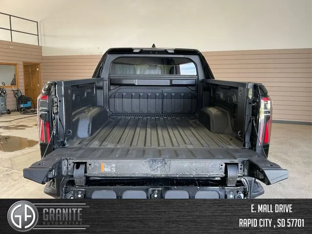 2025 GMC Sierra EV Denali - Photo 12