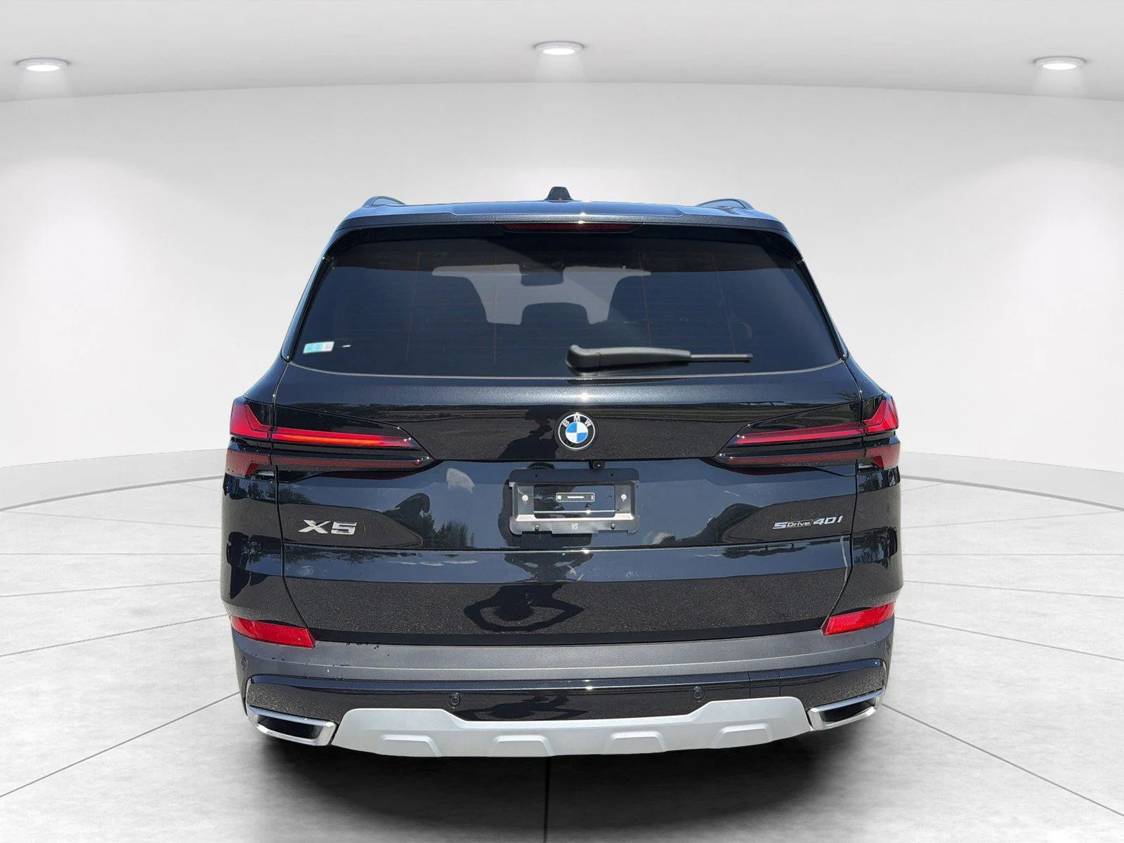 New 2026 Black Sapphire Metallic BMW sDrive40i image 5