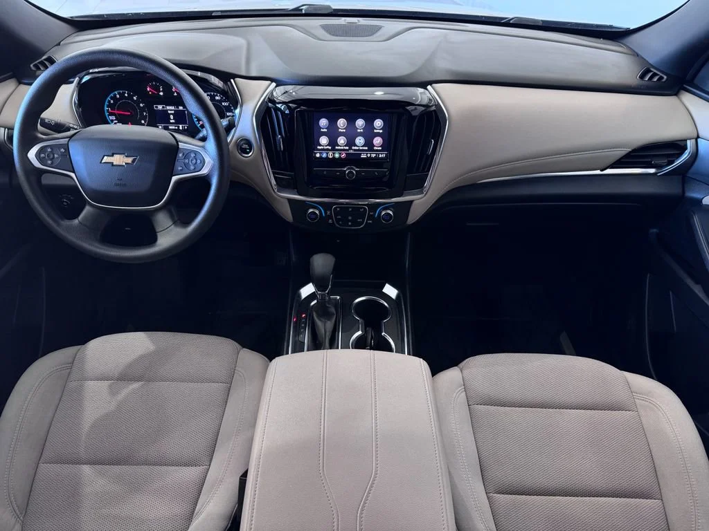 2023 Chevrolet Traverse LS - Photo 13