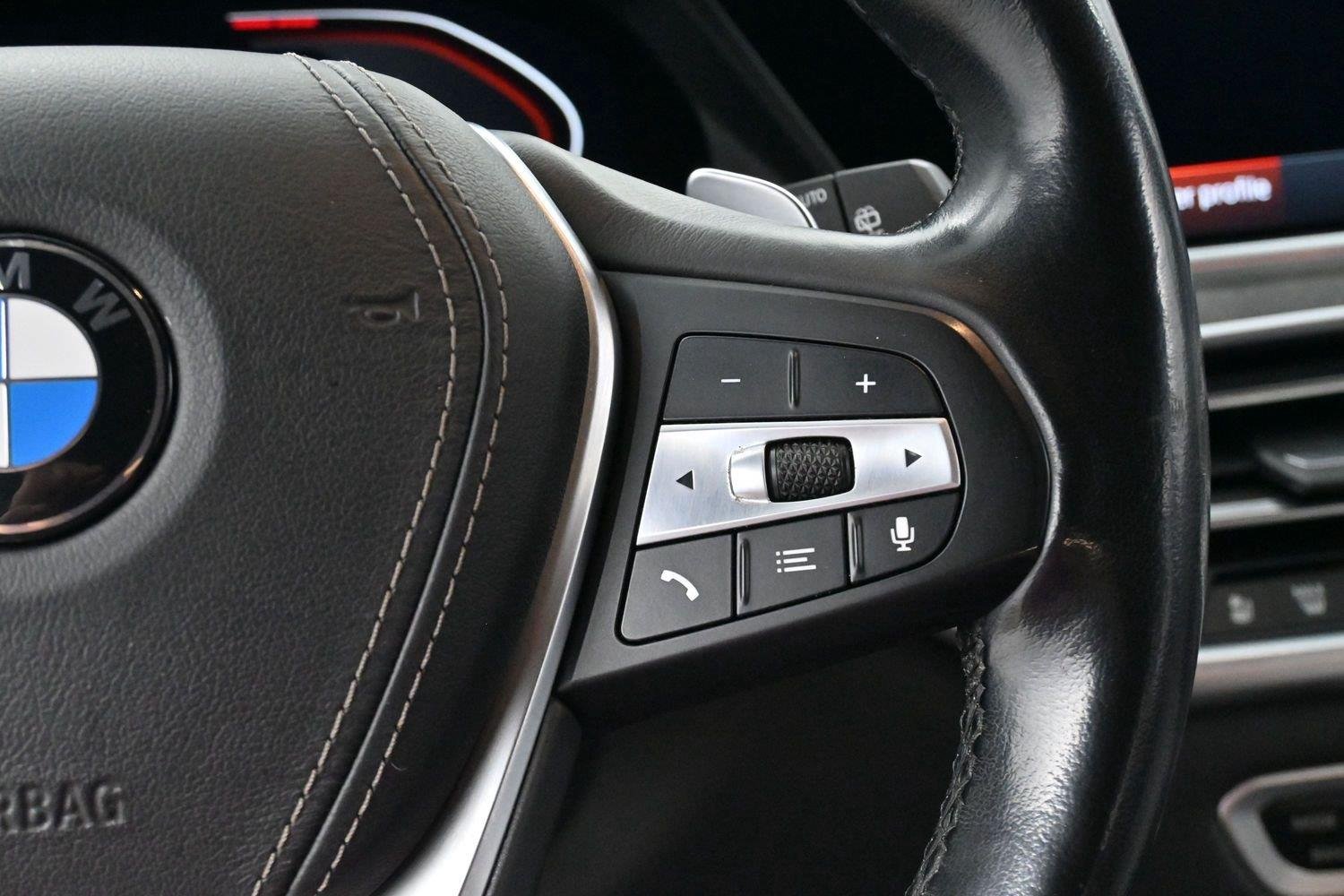 Used 2019 Black Sapphire Metallic BMW xDrive40i image 20