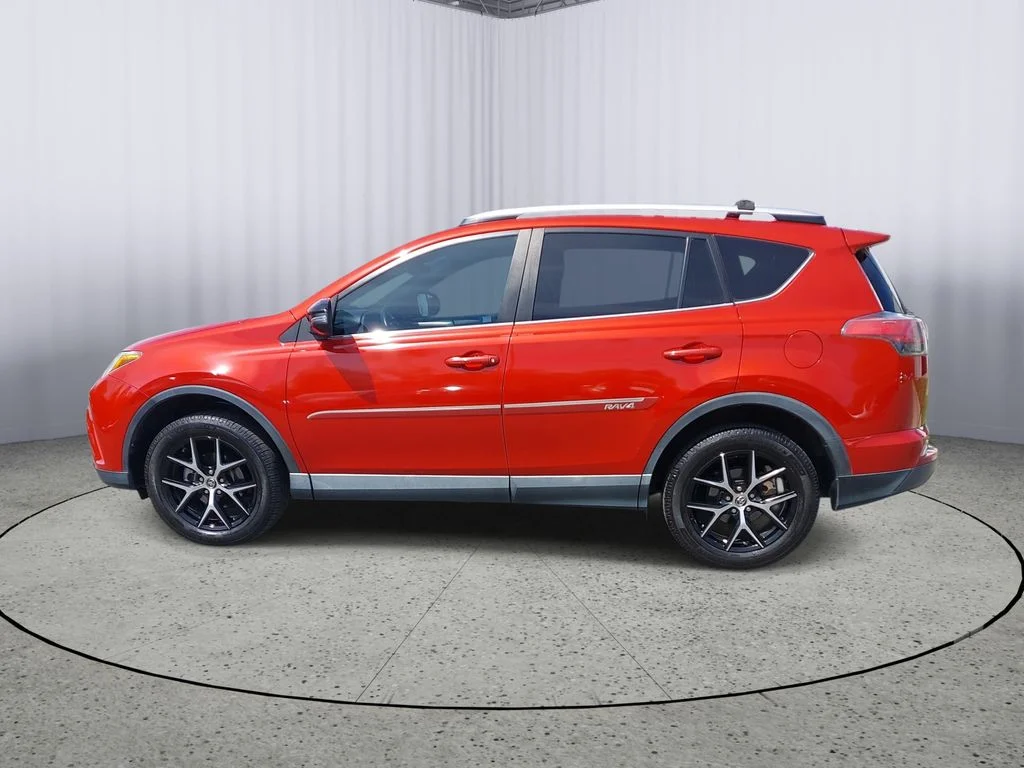 Used 2016 Red Toyota SE image 6