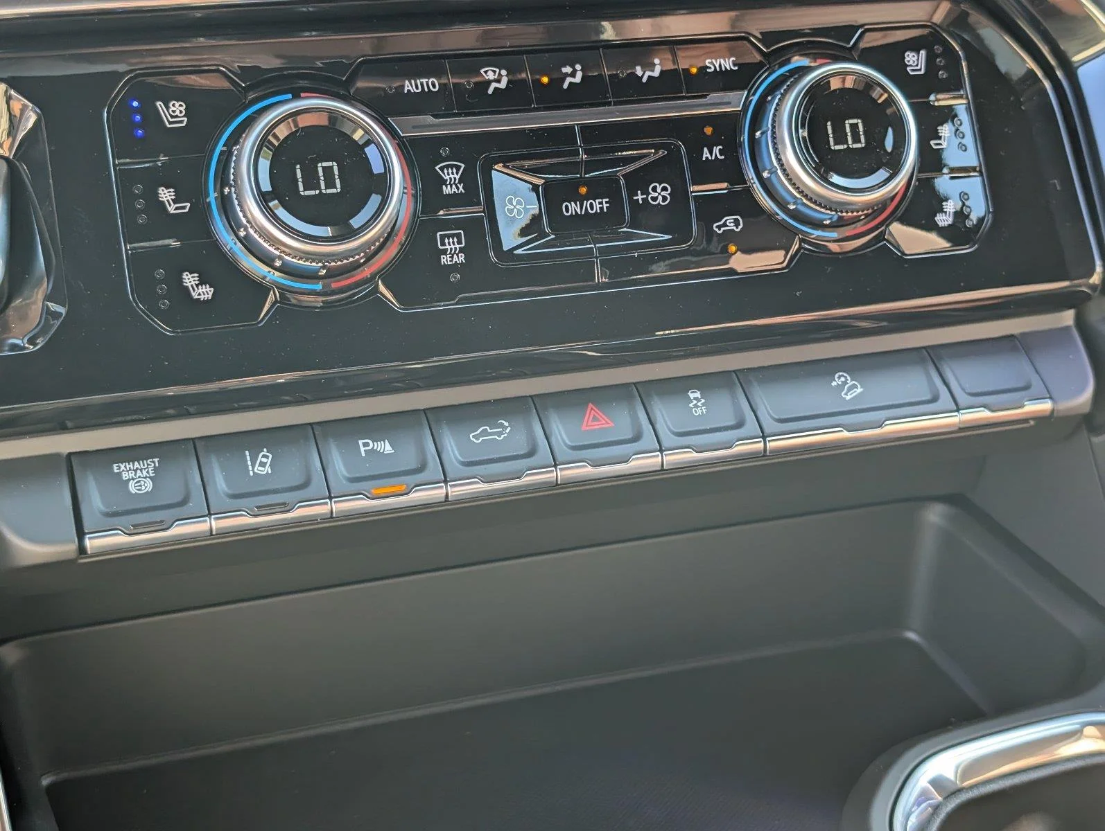 New 2026 Sterling Metallic GMC Denali Ultimate image 25