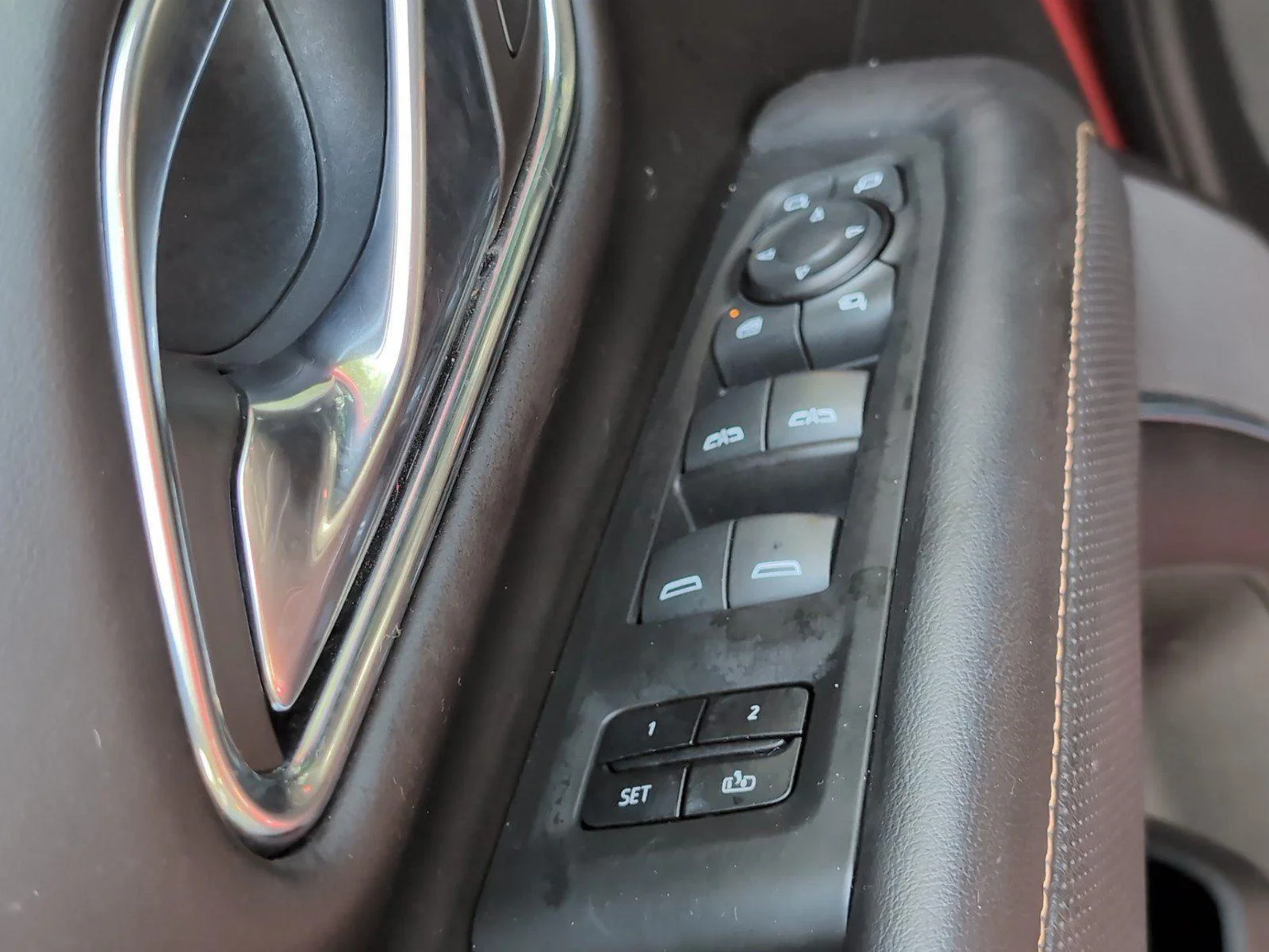 Used 2023 Volcanic Red Tintcoat GMC AT4 image 18