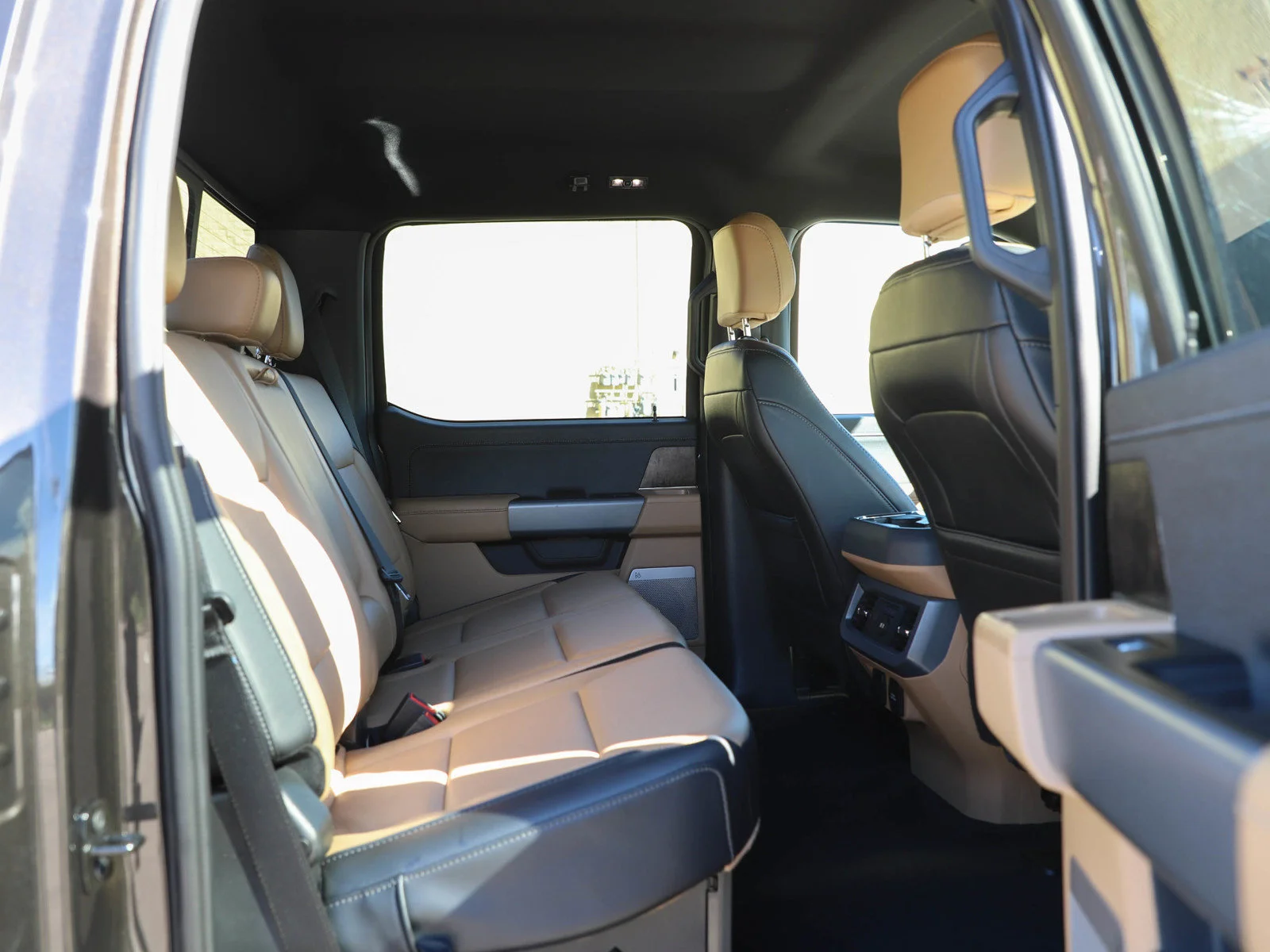 Used 2024 Bronze Metallic Ford Lariat image 13