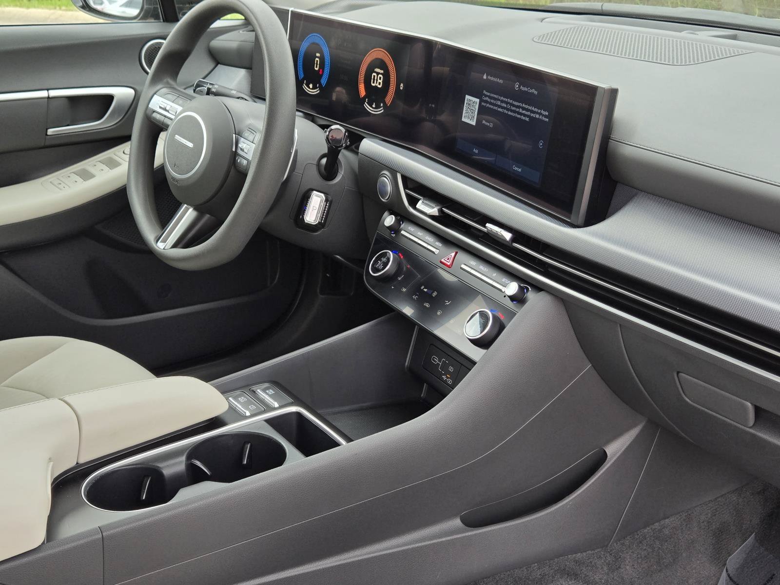 Used 2024 Portofino Gray Hyundai SEL image 30
