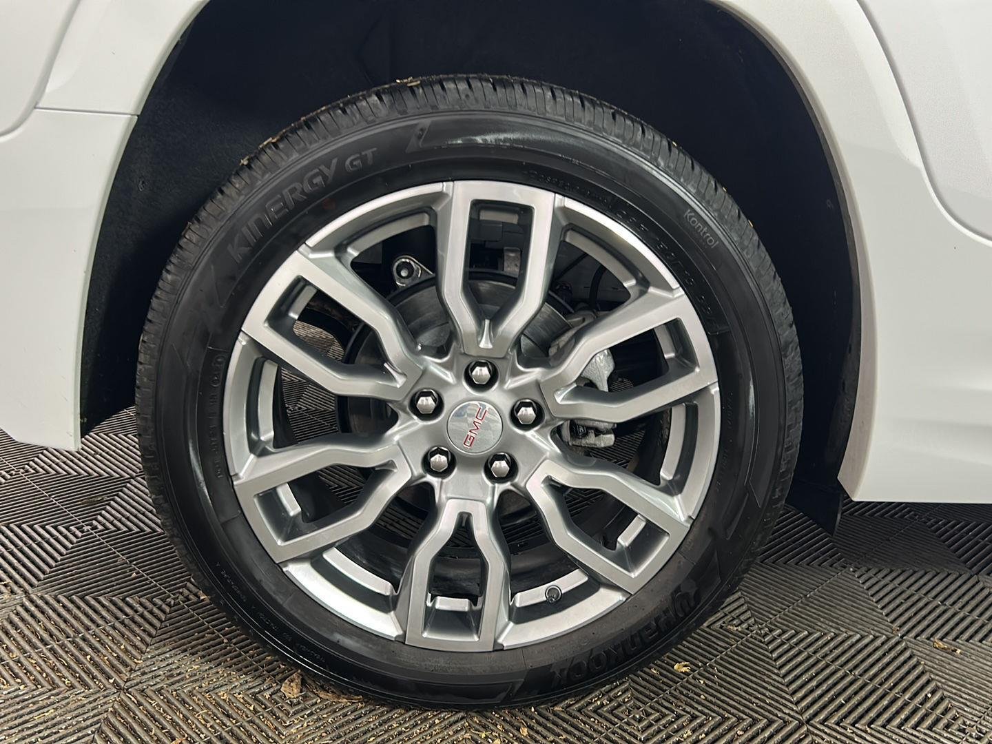 Used 2024 Summit White GMC Denali image 2