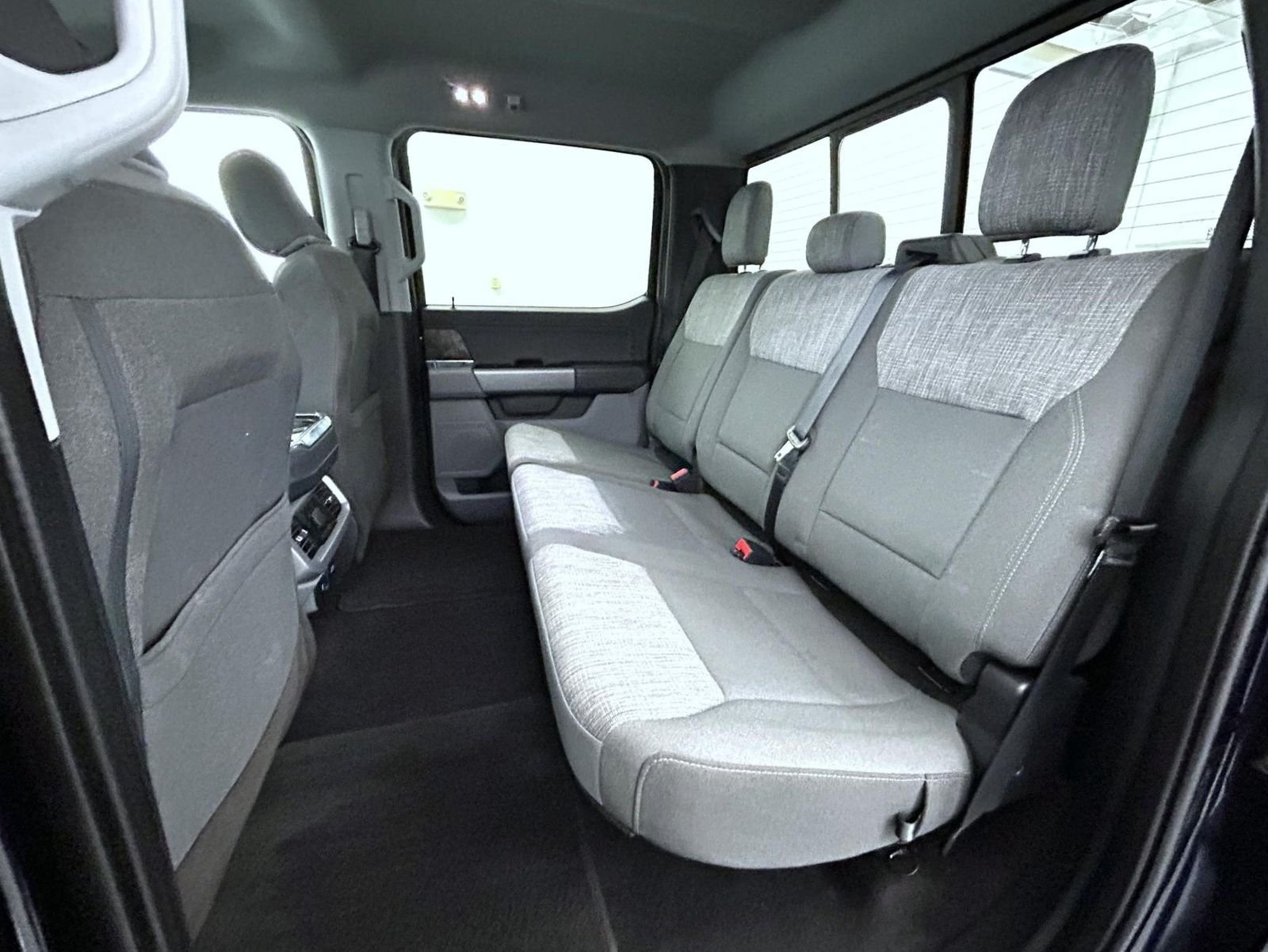 Used 2023 Blue Ford XLT image 19