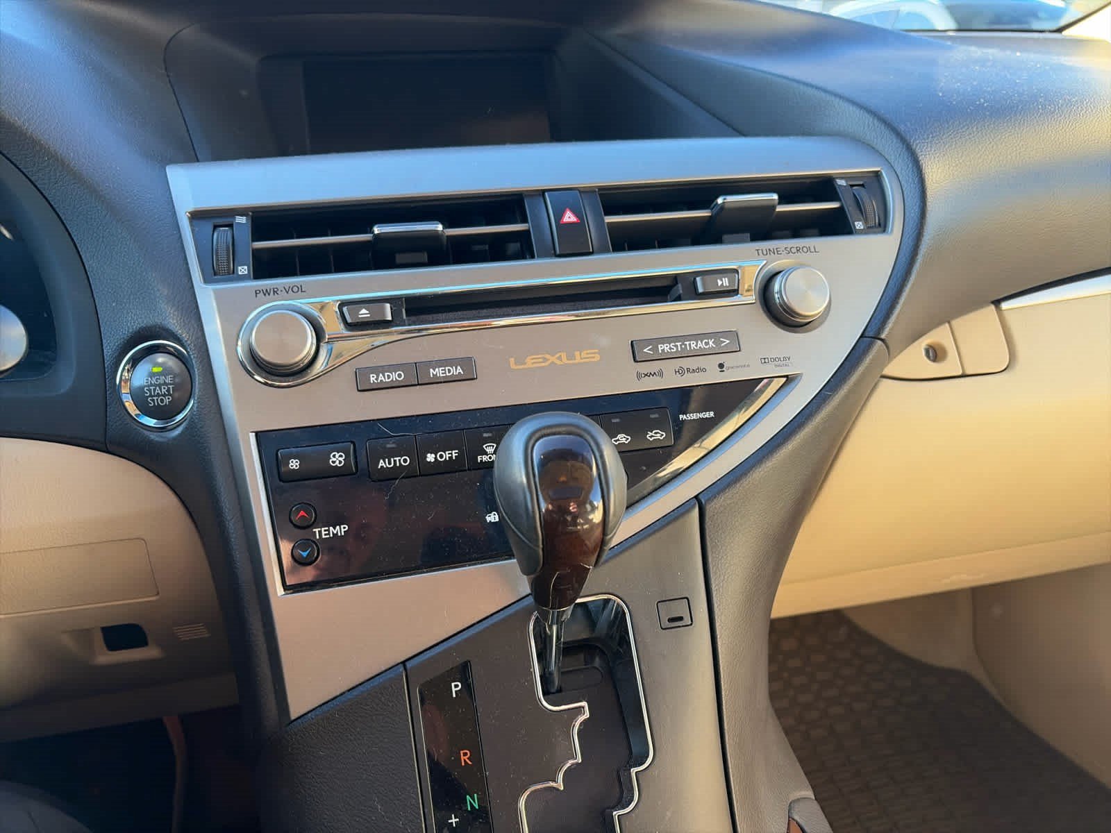 Used 2013 Obsidian Lexus  image 8