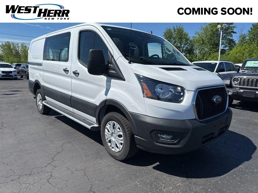 Used 2025 Oxford White Ford Base image 1