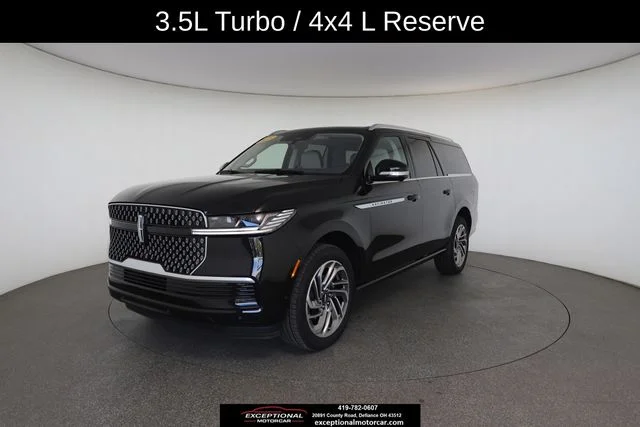 Used 2025 Black Lincoln Reserve image 2