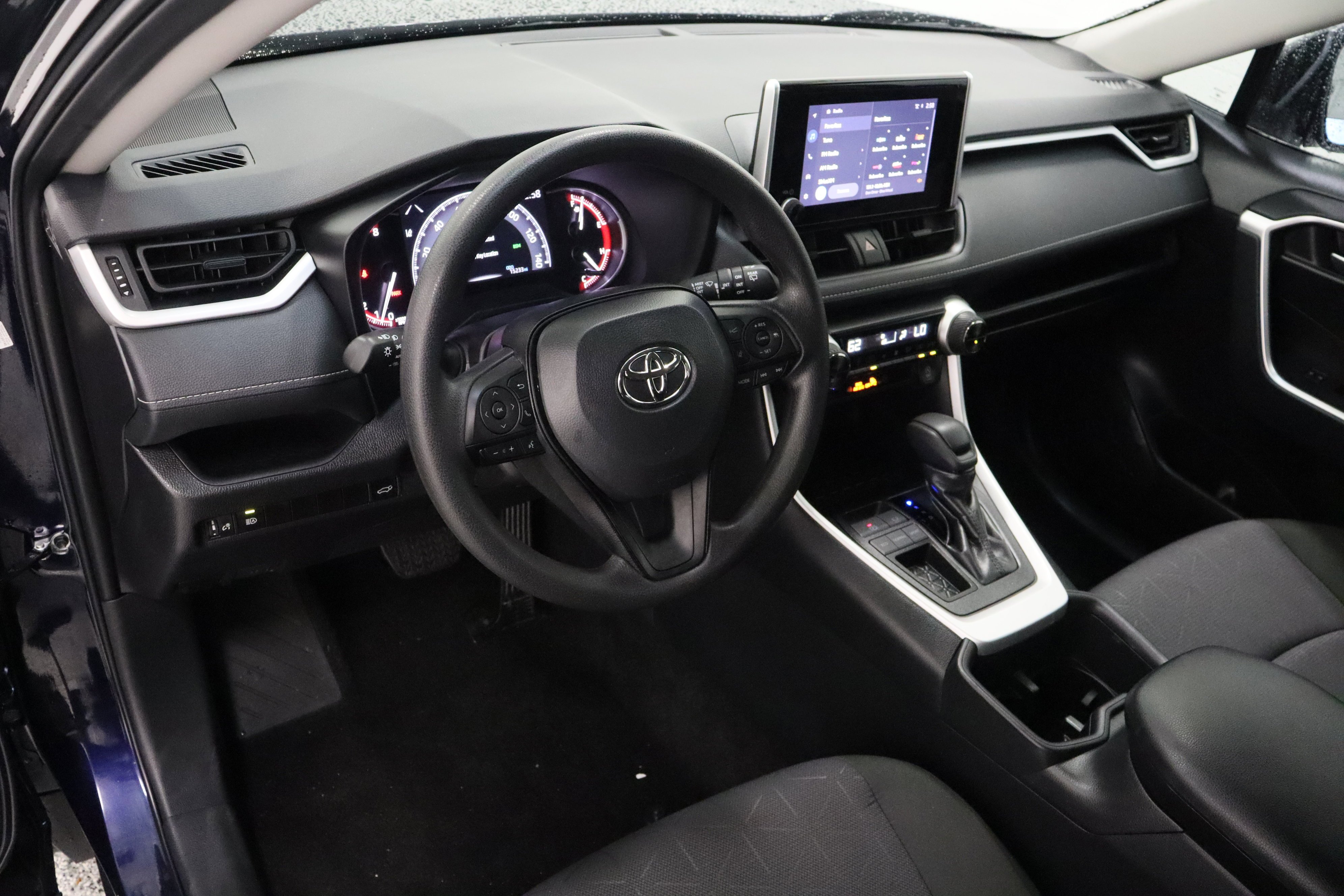 Used 2025 Blueprint Toyota XLE 2.5L image 13