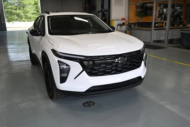 2026 Chevrolet Trax LT - Photo 3