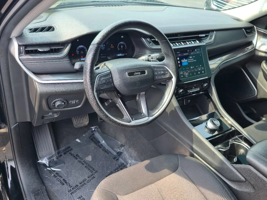 2022 Jeep Grand Cherokee L Laredo - Photo 12
