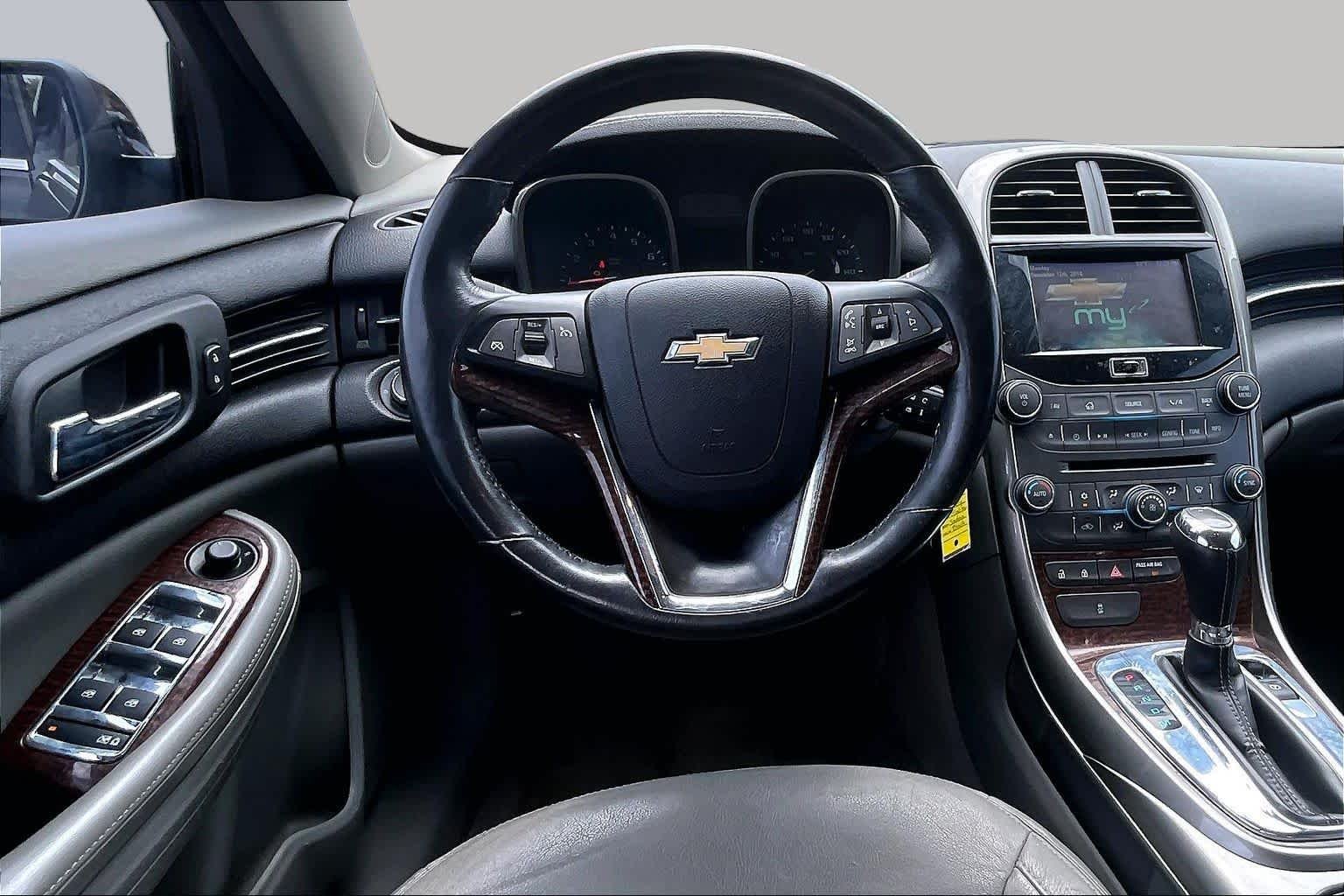 Used 2013 Black Granite Metallic Chevrolet LT image 5