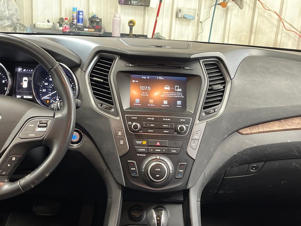 Used 2018 White Hyundai 2.0T image 19