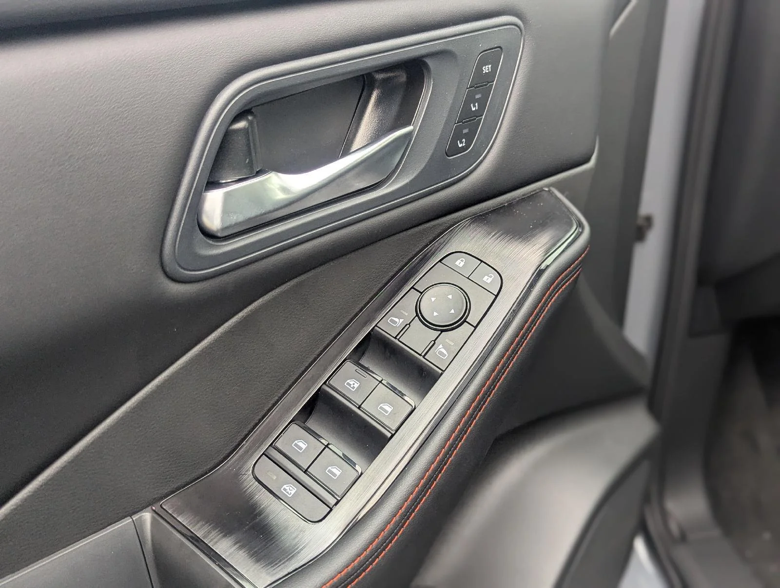 New 2026 Boulder Gray Pearl Nissan Rock Creek image 32