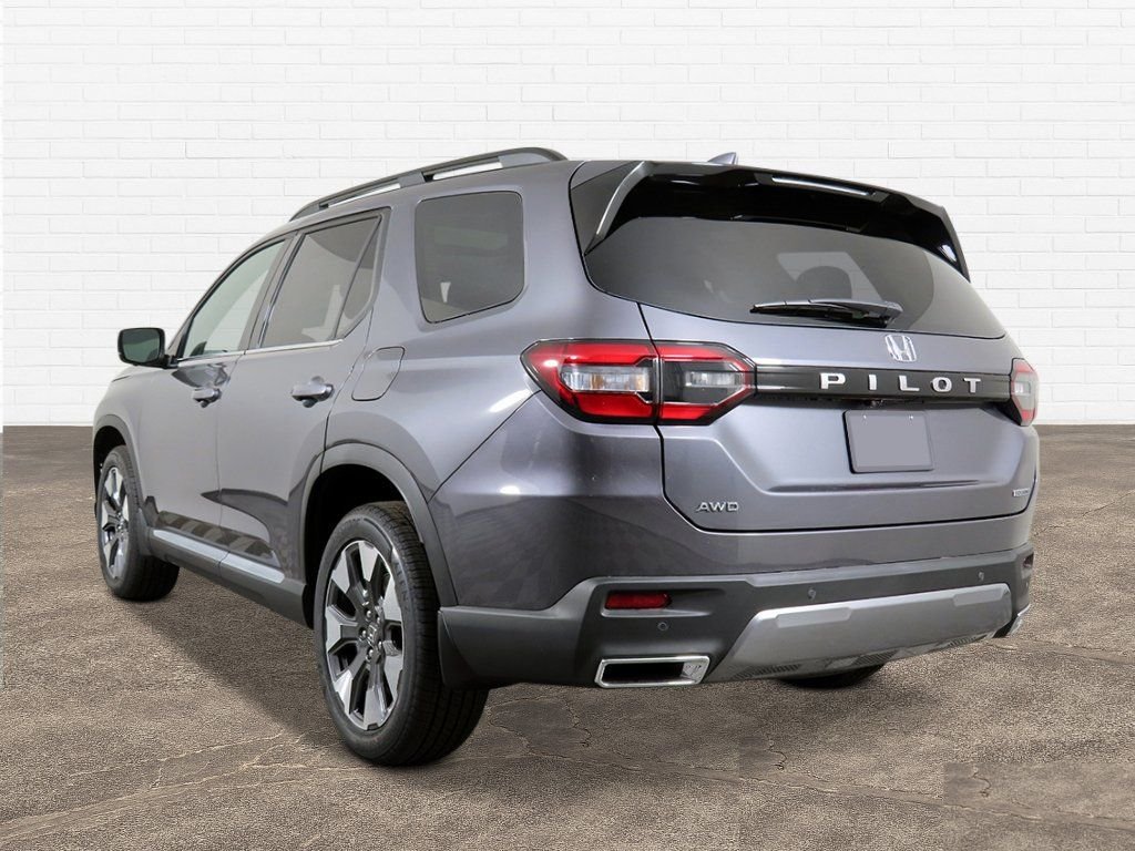 New 2026 Modern Steel Metallic Honda Touring image 4