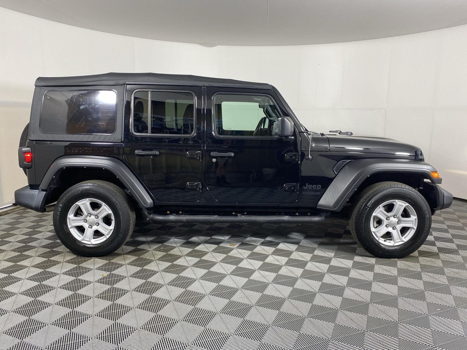 Used 2022 Black Clearcoat Jeep Unlimited Sport S image 3