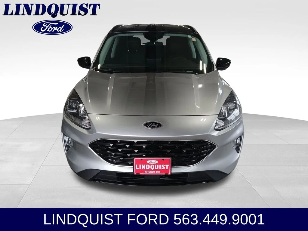 Used 2022 Silver Metallic Ford SEL image 8