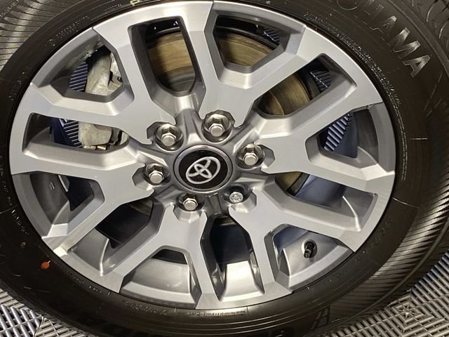 Used 2026 White Toyota SR5 image 30