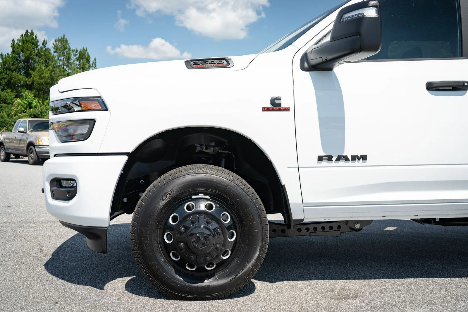 New 2026 White Ram Big Horn image 4