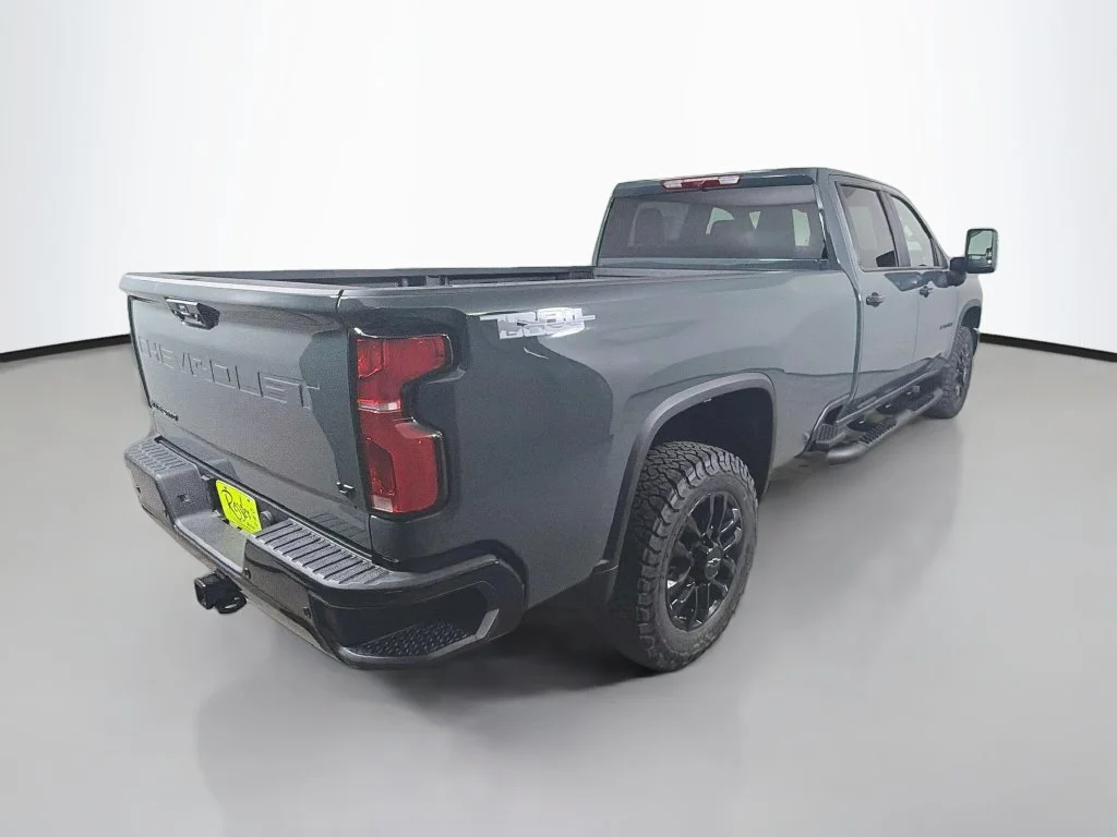 New 2026 Cypress Gray Chevrolet LT image 6