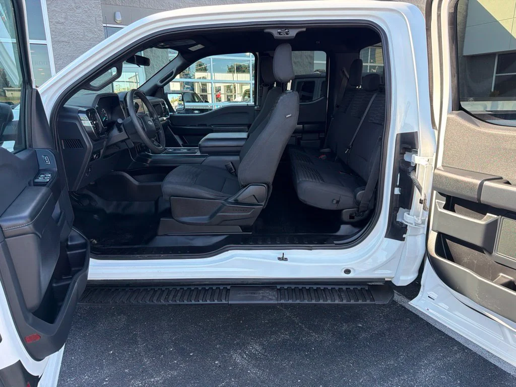 Used 2023 Oxford White Ford XL image 12