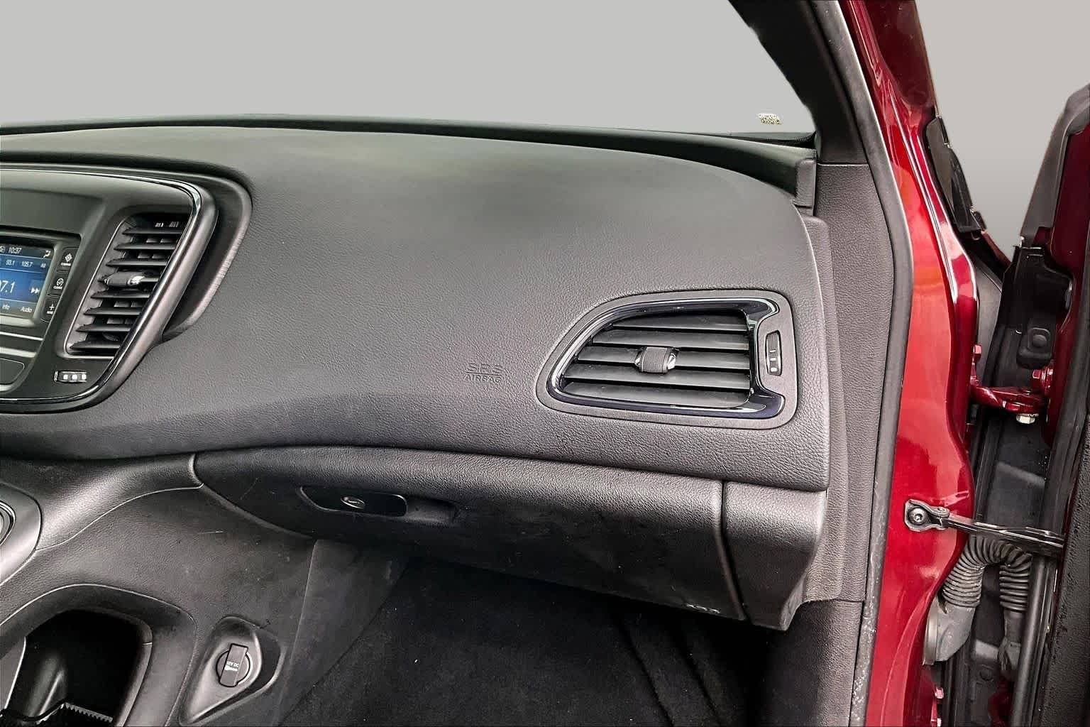 Used 2015 Velvet Red Pearlcoat Chrysler S image 18