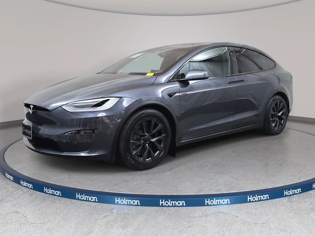 2022 Tesla Model X Long Range's photo