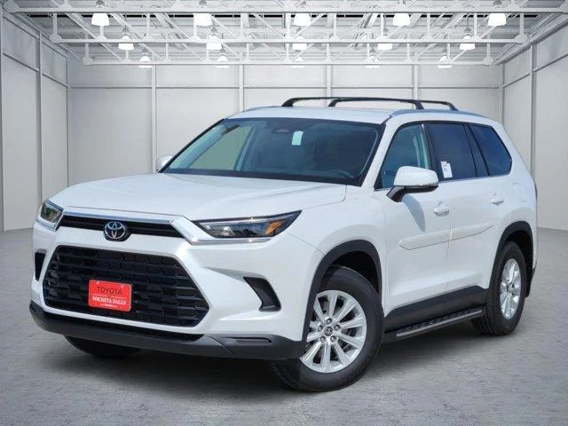 New 2026 White Toyota XLE All-Wheel Drive image 1