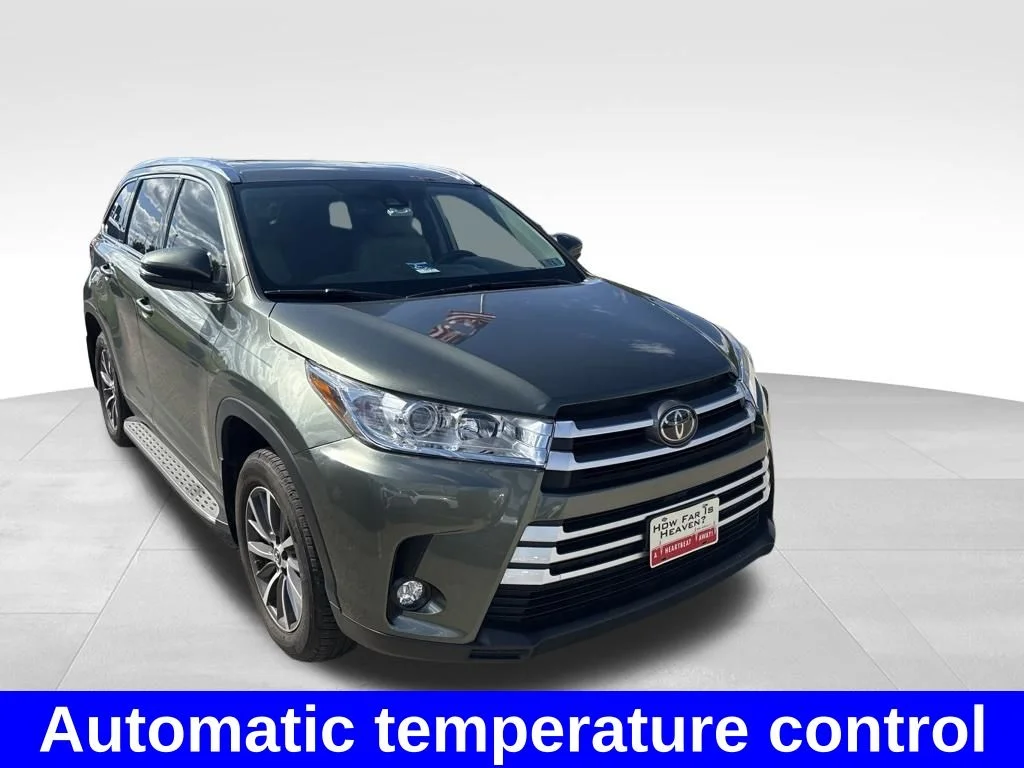 Used 2019 Green Toyota XLE image 9