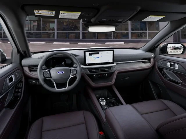 New 2027 Star White Metallic Tri-Coat Ford Platinum image 9