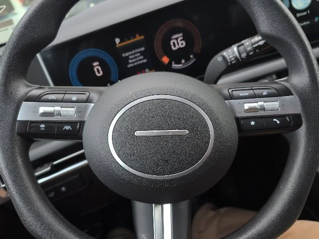 Used 2025 Gray Hyundai SEL image 19