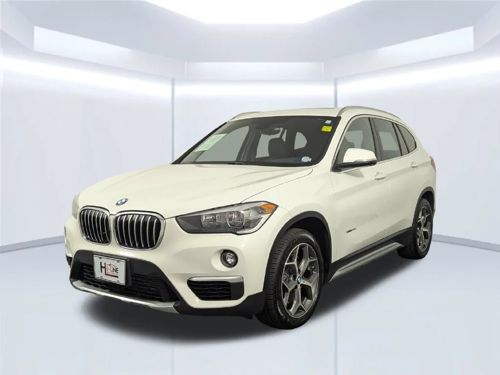 Used 2018 White BMW xDrive28i image 2