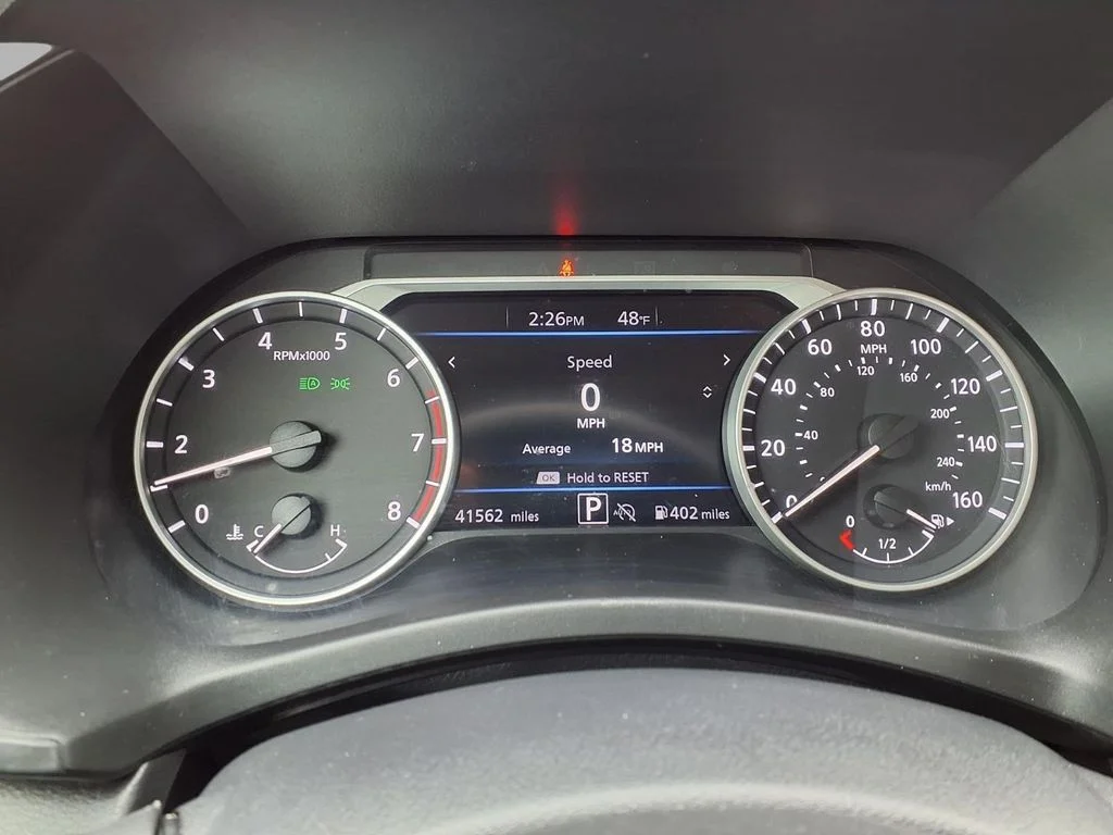 Used 2024 Gray Nissan SV image 16