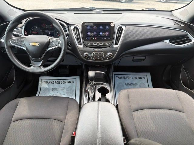 Used 2024 Sterling Gray Metallic Chevrolet LT image 25