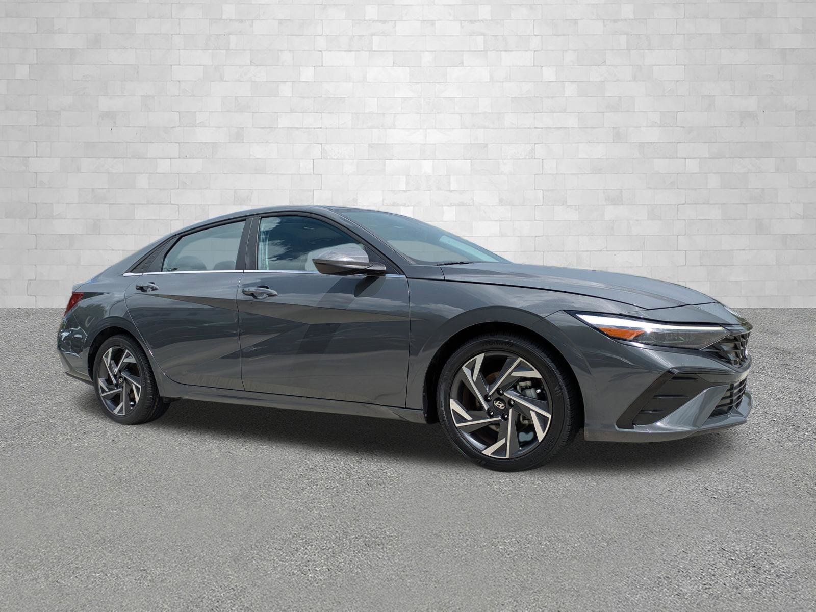 2024 Hyundai Elantra 2.0 SEL IVT's photo