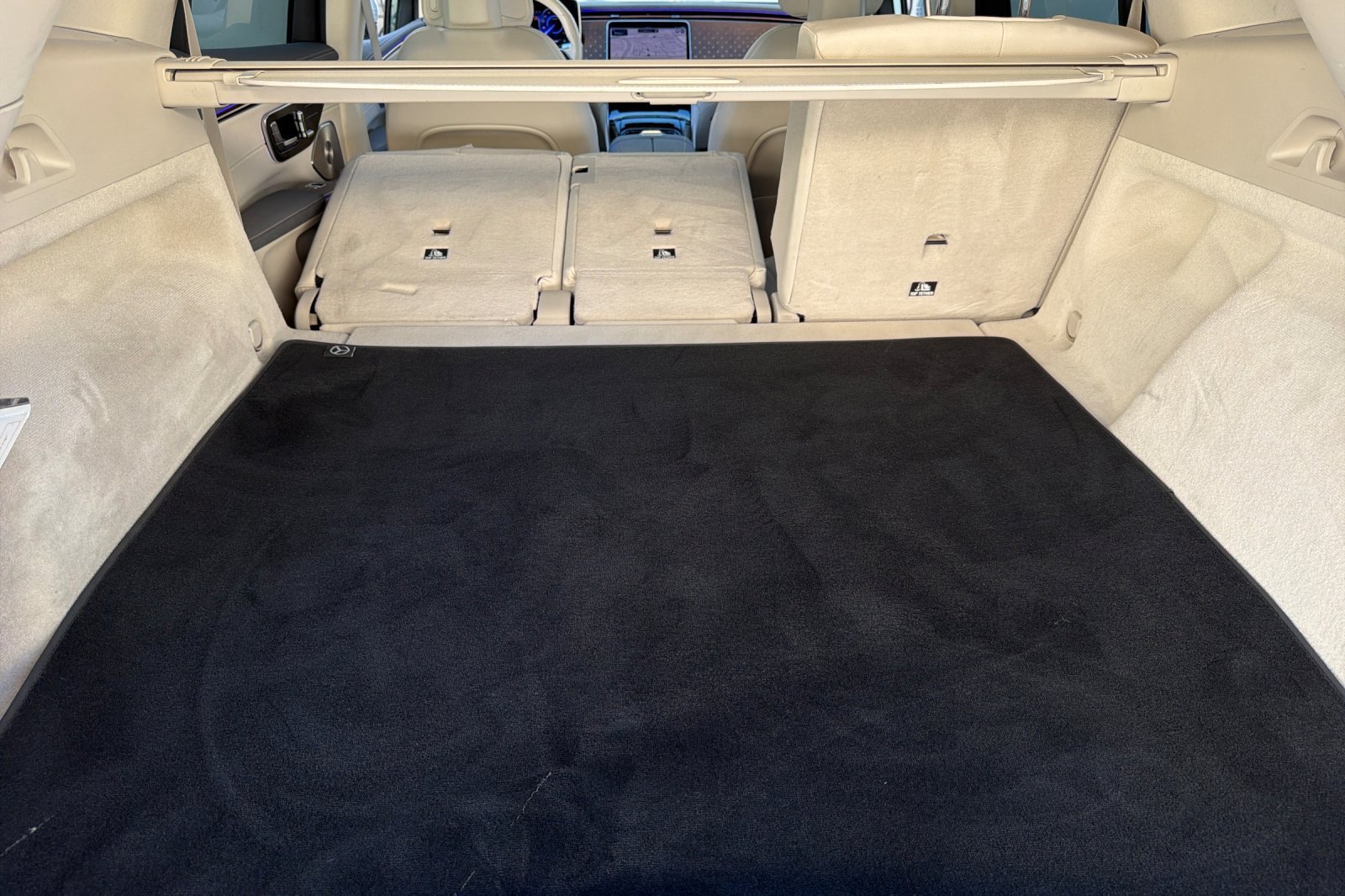 Certified Used 2023 White Mercedes-Benz 450 image 38
