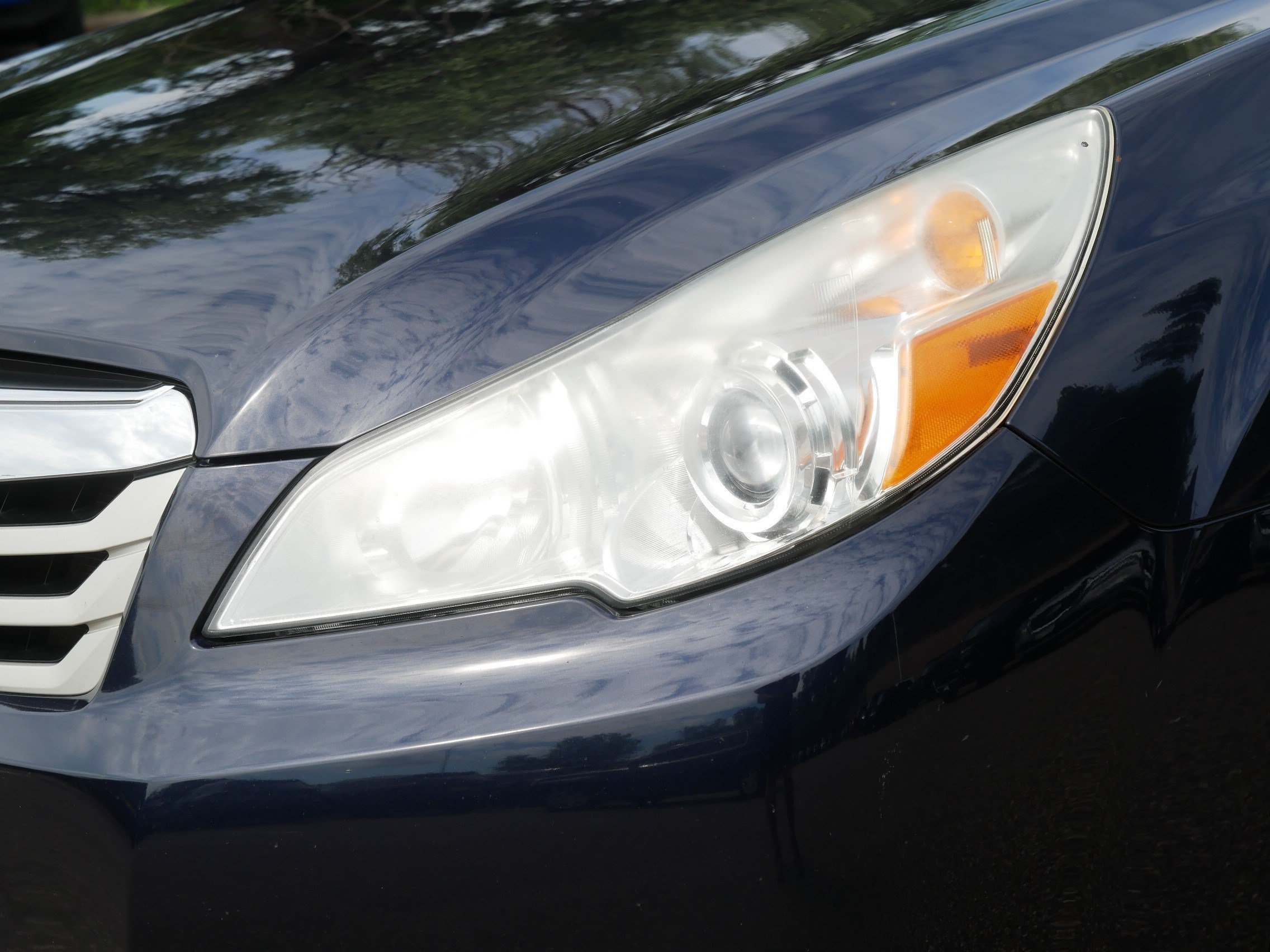 Used 2012 Deep Indigo Pearl Subaru 2.5i Limited image 16