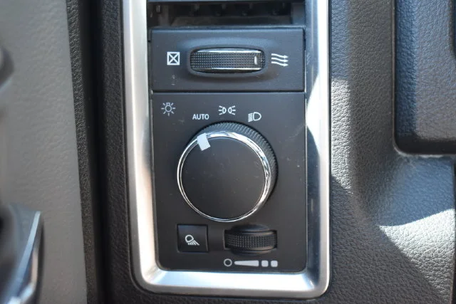 Used 2023 White Ram SLT image 25