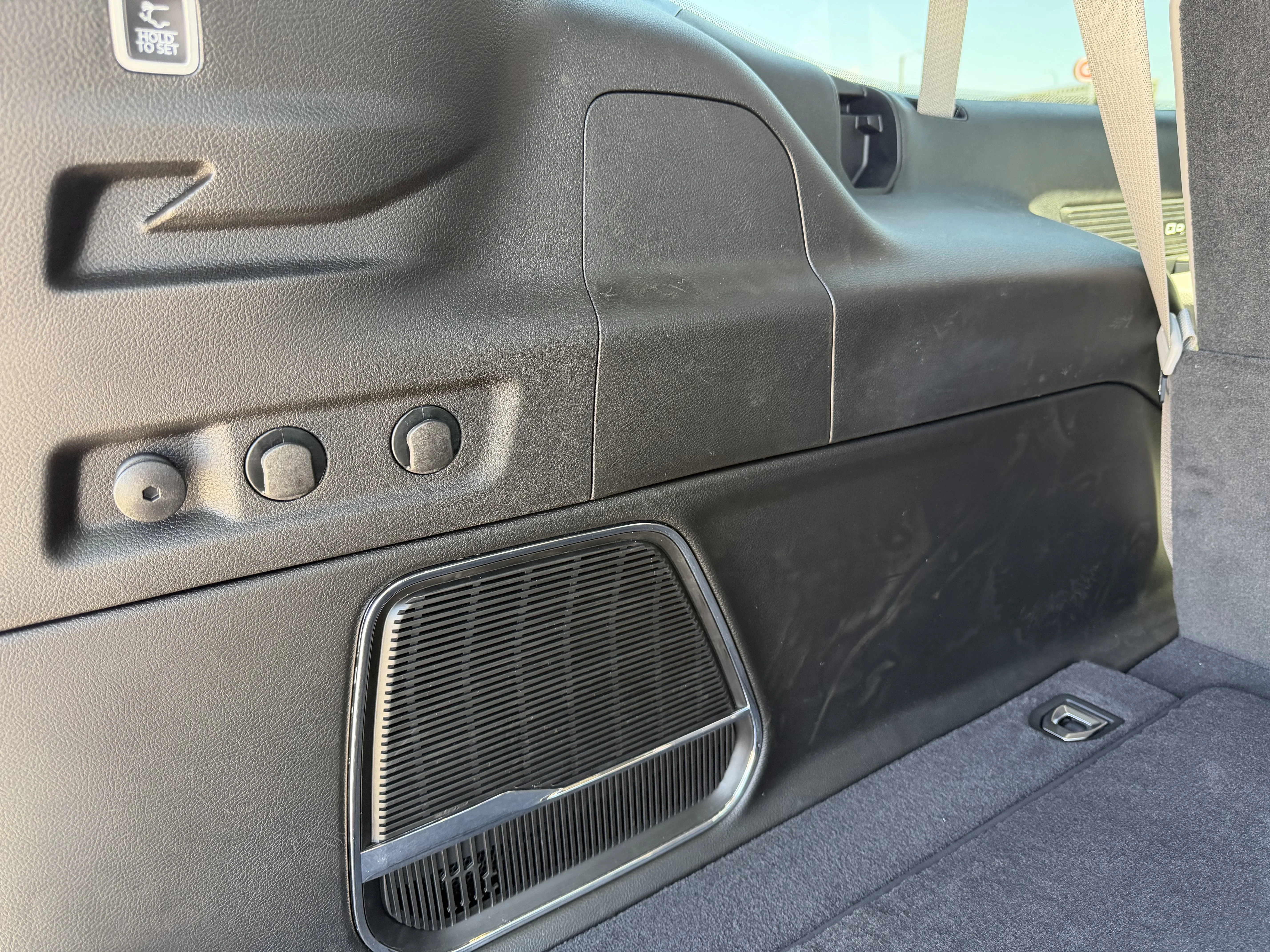 New 2026 High Gloss Black Exterior Paint Jeep Limited Reserve image 6