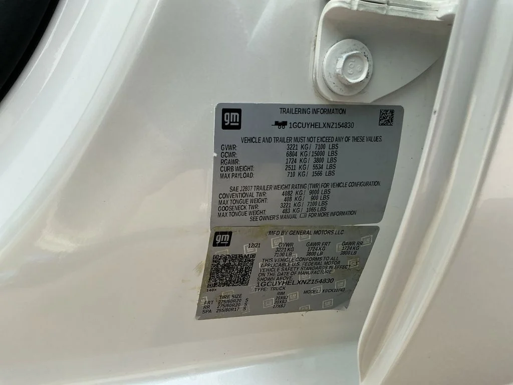 Used 2022 Beige Chevrolet High Country image 25