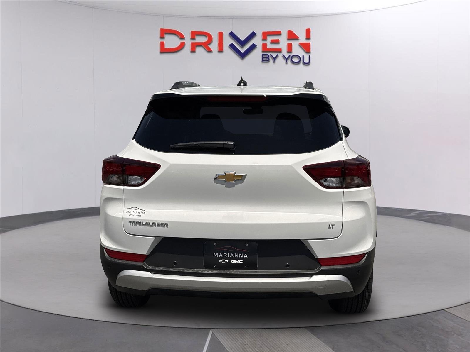 New 2026 Summit White Chevrolet LT image 5