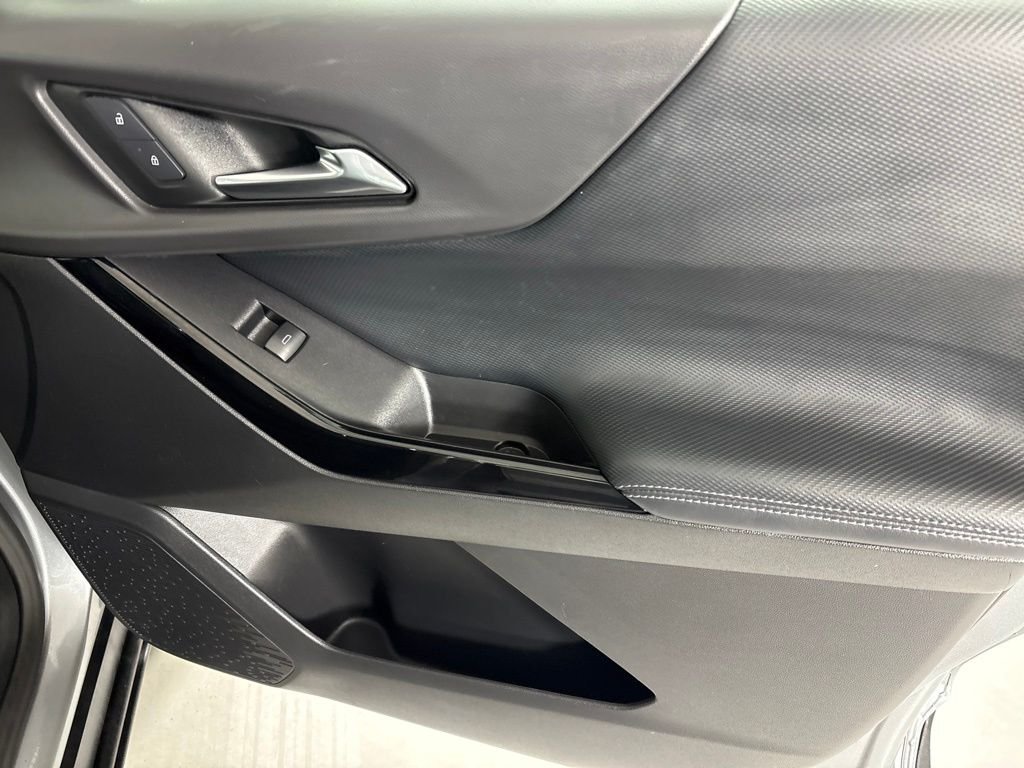 Used 2025 Gray Chevrolet LT image 14