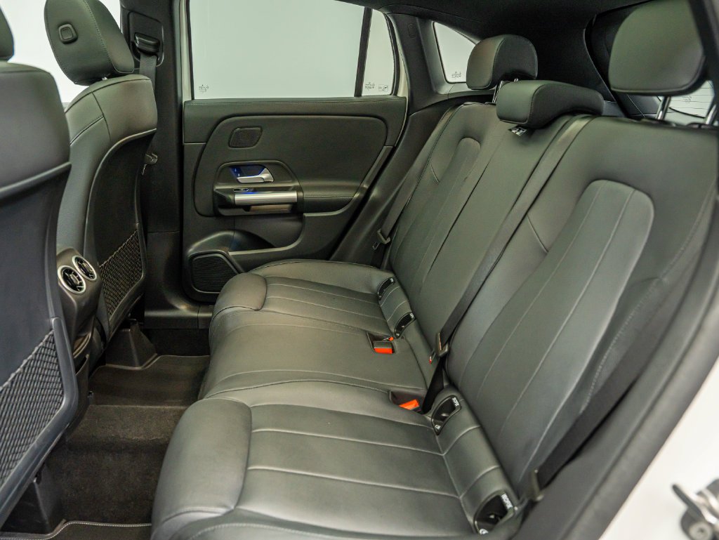 Used 2026 Polar White Mercedes-Benz GLA 250 image 44