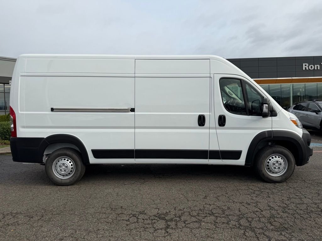 New 2026 Bright White Clear-Coat Exterior Paint RAM High Roof image 9
