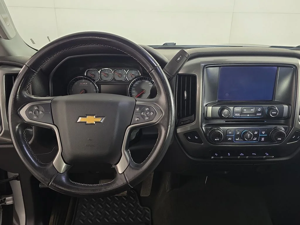 Used 2016 Silver Ice Metallic Chevrolet LT image 14