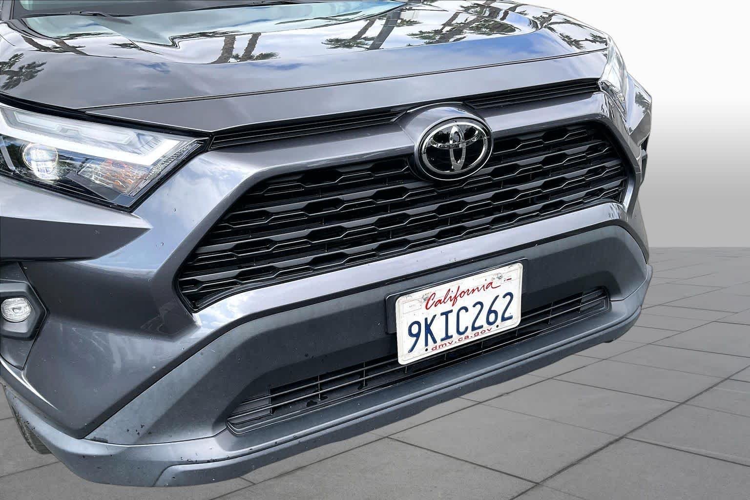 Used 2024 Magnetic Gray Metallic Toyota XLE Premium image 29
