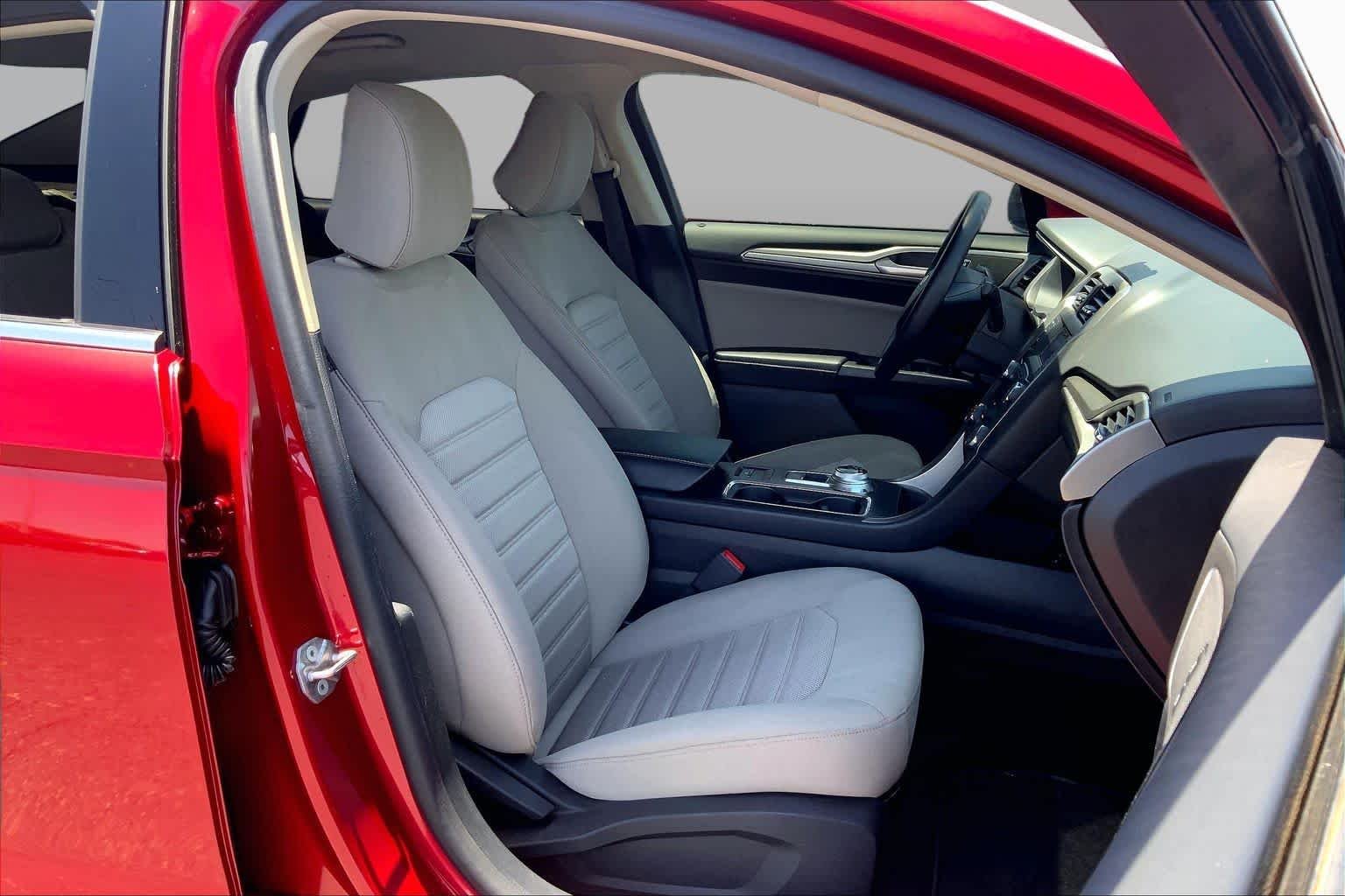 Used 2020 Rapid Red Metallic Tinted Clearcoat Ford S image 9